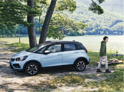 ACTIVE LIFE CROSSTAR 週末家で過ごすよりも、家族や親しい友人と出掛けたくなるエンジョイライフにしよう。